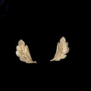 Vintage Leaf Clip Earrings
